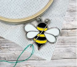 Bee Needle Minder